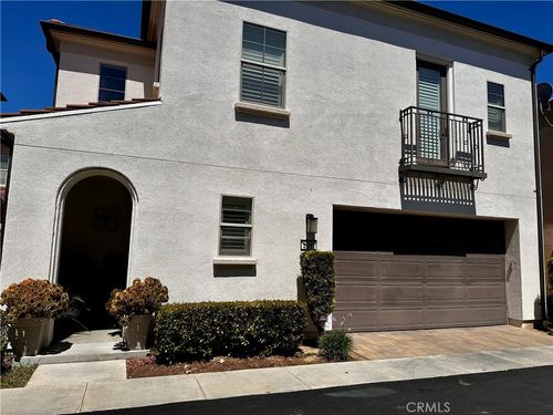 21881 Propello, Saugus, CA, 91350 | Card Image