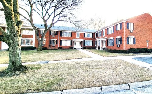 apt-221-20870 Wildwood Dr, Harper Woods, MI, 48225-1844 | Card Image