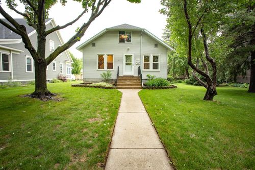 1007 Douglas St, Alexandria, MN, 56308-2234 | Card Image