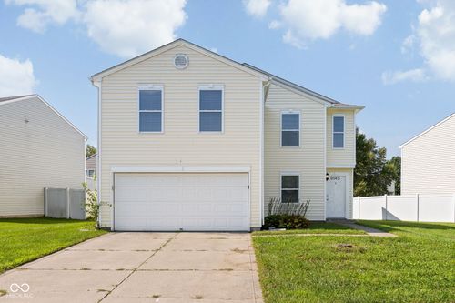 9145 Centenary Ln, Camby, IN, 46113-8015 | Card Image