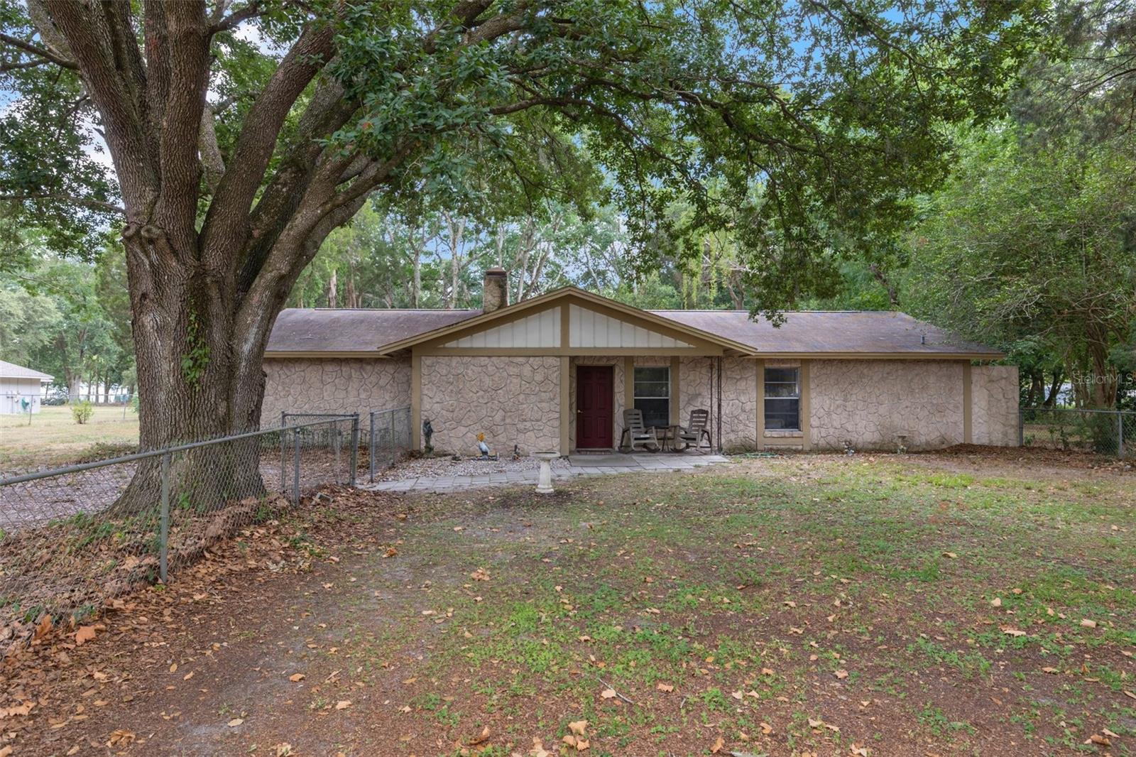 Cherokee Ln, Wesley Chapel, FL 33543