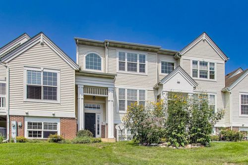 3006 Concord Ln, Wadsworth, IL, 60083-8941 | Card Image