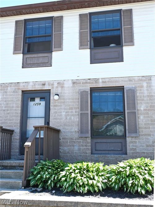 1259 Bailey Rd, Cuyahoga Falls, OH, 44221-5331 | Card Image