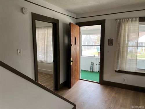 7352 Dale, Center Line, MI, 48015-1838 | Card Image