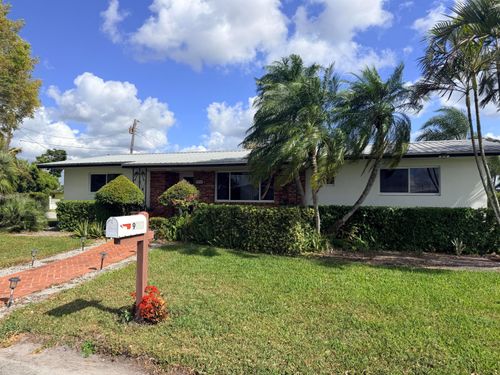 955 Nw 4th St, Belle Glade, FL, 33430-1972 | Card Image