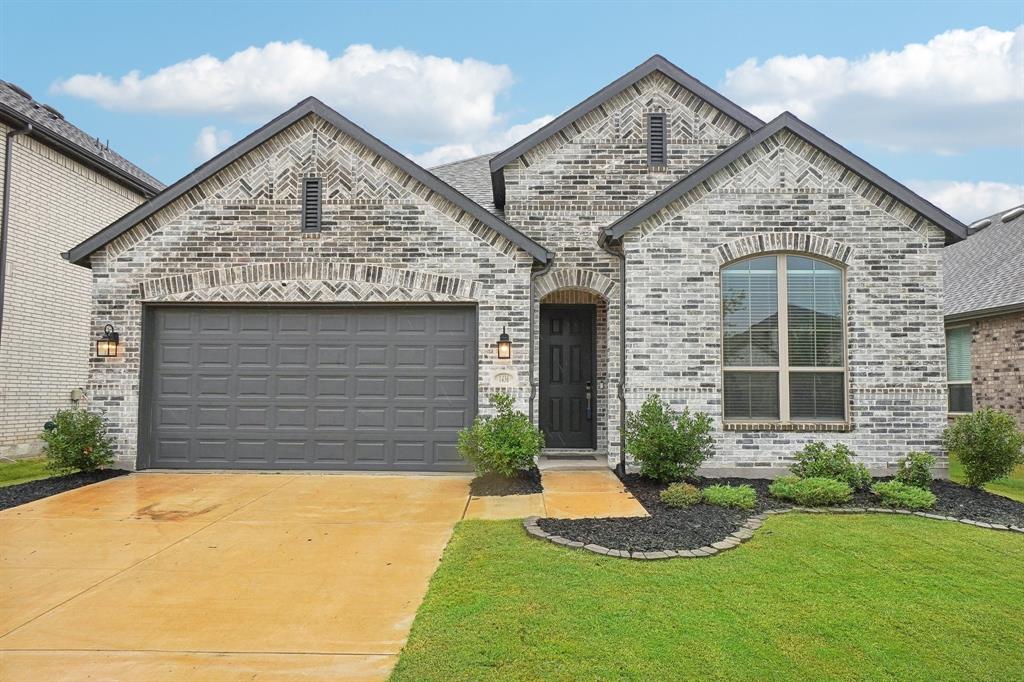 Arrowwood Dr, Aubrey, TX 76227