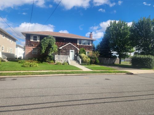 2681 Sheldon Place, Hempstead, NY, 11572 | Card Image