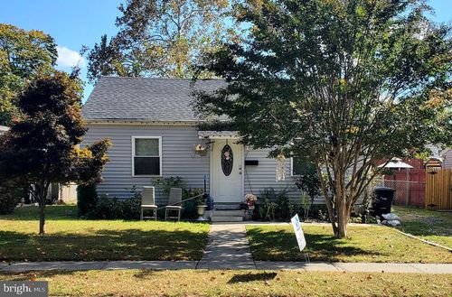 205 State Ave, LINDENWOLD, NJ, 08021-3218 | Card Image