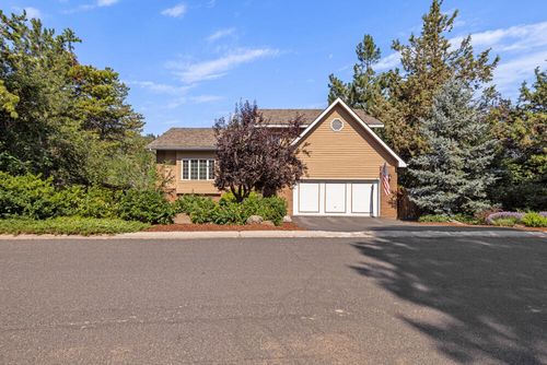 1250 Wild Plum Dr, Klamath Falls, OR, 97601-1967 | Card Image