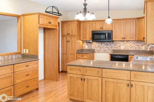 702 E Franklin Street, Bloomfield, IA, 52537 | Card Image