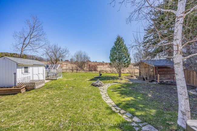7913 Main St, House other with 3 bedrooms, 2 bathrooms and 4 parking in Adjala Tosorontio ON | Image 28