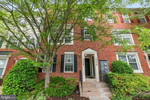 10470 Damascus Park Ln, DAMASCUS, MD, 20872-2735 | Card Image