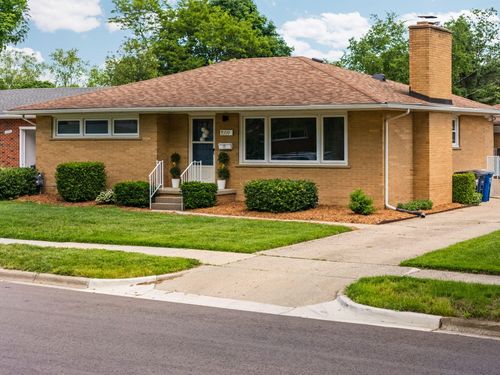 1559 Glastonbury Rd, Ann Arbor, MI, 48103-5619 | Card Image
