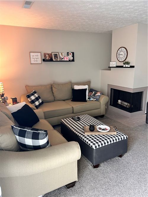 7-3072 Bright Bounty Ln, Dayton, OH, 45449-3503 | Card Image