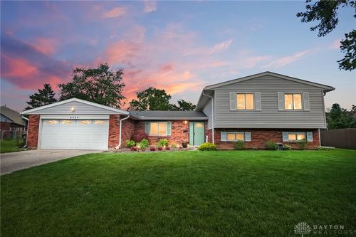 5025 Artesia Dr, Kettering, OH, 45440-2405 | Card Image