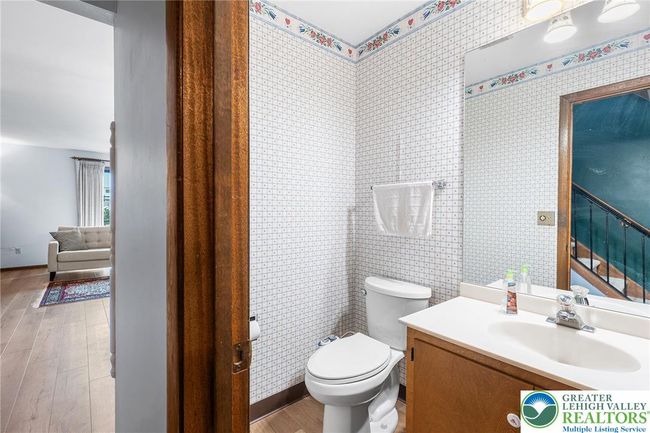 1411 Linden St, Townhouse with 3 bedrooms, 4 bathrooms and null parking in BETHLEHEM PA | Image 14