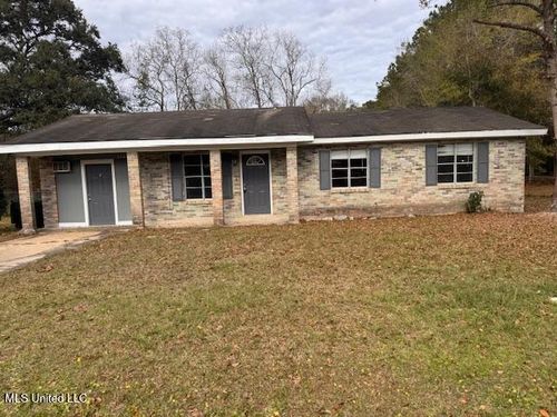 4221 Knowles Ave, Moss Point, MS, 39562-8239 | Card Image
