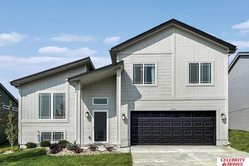 8620 S 177th Ave, Omaha, NE, 68136-2006 | Card Image