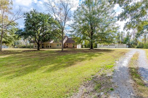 37213 Swamp Rd, Prairieville, LA, 70769-3321 | Card Image