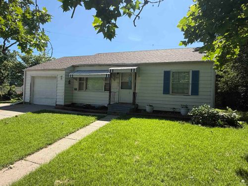 303 N Garfield, Junction City, KS, 66441 | Card Image
