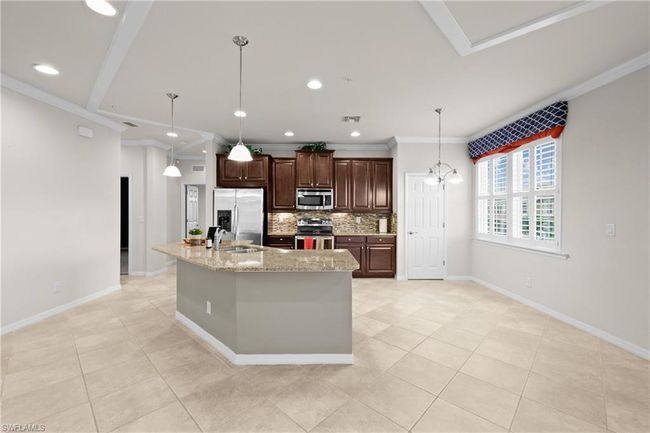 3 - 8564 Oakshade Cir, Condo with 3 bedrooms, 2 bathrooms and 1 parking in FORT MYERS FL | Image 10