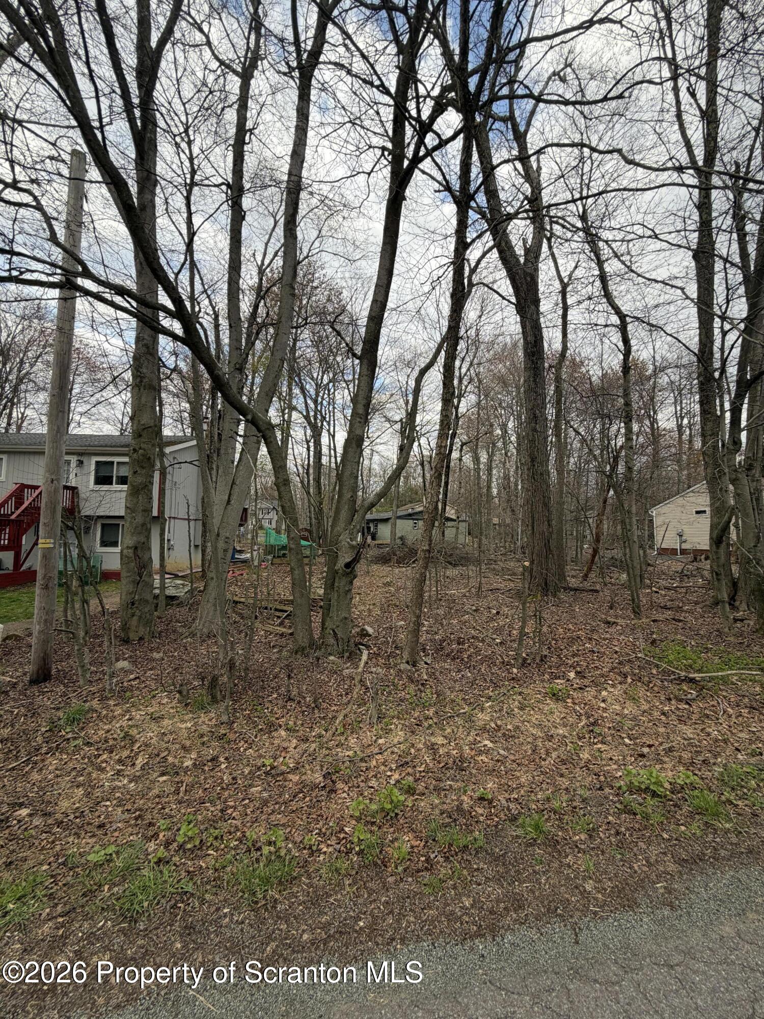 Land in Tobyhanna