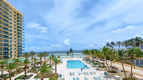 424-2501 S Ocean Dr, Hollywood, FL, 33019-2608 | Card Image