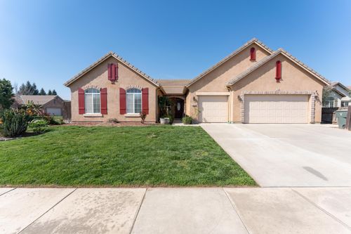 2945 S Arkle Street, Visalia, CA, 93292 | Card Image