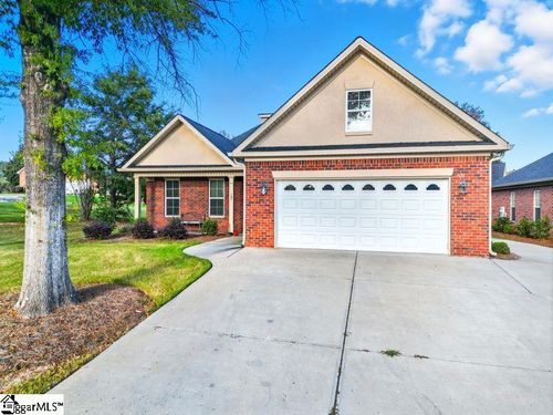 107 Queens Ct, Greenwood, SC, 29649-8440 | Card Image