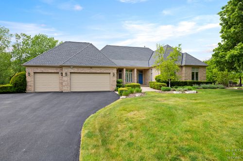 32 Rosewood Dr, Hawthorn Woods, IL, 60047-7738 | Card Image