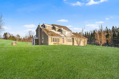 8 Haynes Rd, Clarksville, NH, 03592-7128 | Card Image