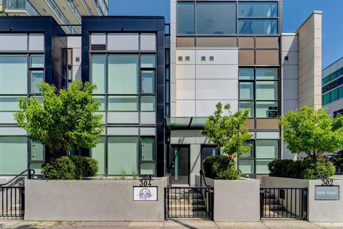 304 12 Ave Sw, Calgary, AB, T2R0H2 | Card Image