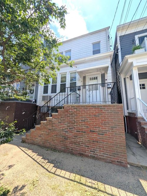 2-69 Beacon Ave, JC, Heights, NJ, 07306 | Card Image