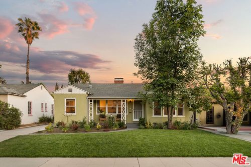 11536 Otsego St, Valley Village, CA, 91601-3625 | Card Image