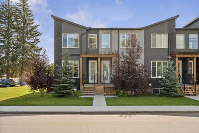 1923 19 Ave Nw, Home with 2 bedrooms, 2 bathrooms and 1 parking in Calgary AB | Image 1