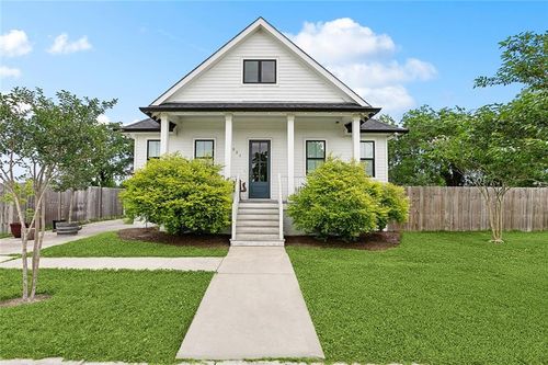 2321 Mehle St, Arabi, LA, 70032-1445 | Card Image