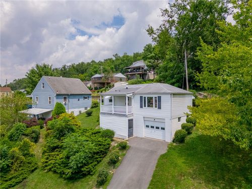 120 Klein Way, Bridgeville, PA, 15017-3016 | Card Image