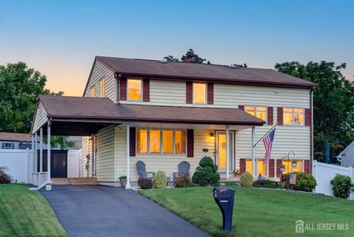 5 Jupiter Ct, South Amboy, NJ, 08879-2411 | Card Image