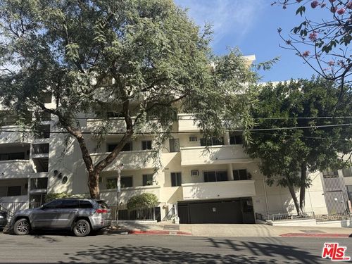 321-960 Larrabee Street, West Hollywood, CA, 90069 | Card Image
