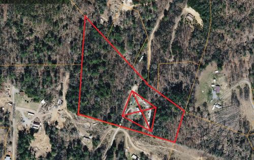 122 Ed Stout Rd, Hampton, TN, 37658-3550 | Card Image