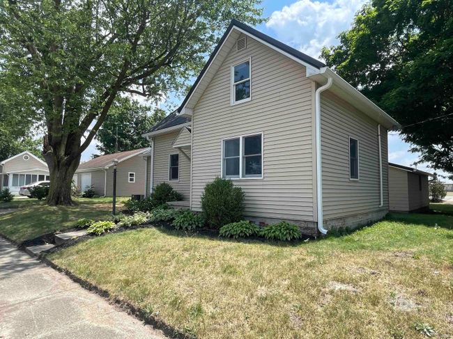 805 W 3 Rd St, House other with 3 bedrooms, 1 bathrooms and null parking in North Manchester IN | Image 4