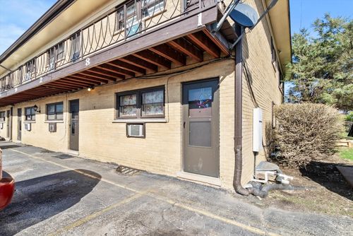 apt-1-41 King Arthur Ct, Northlake, IL, 60164-1363 | Card Image