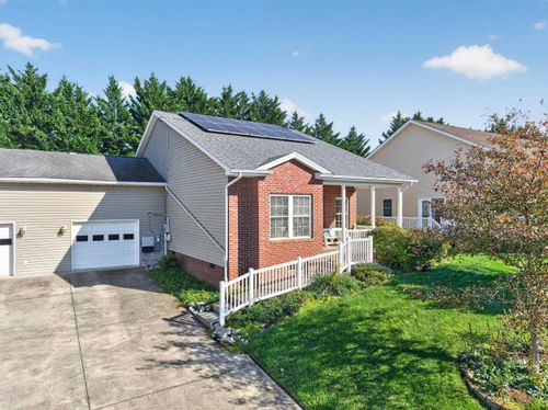 2263 Lake Terrace Dr, Harrisonburg, VA, 22802 | Card Image