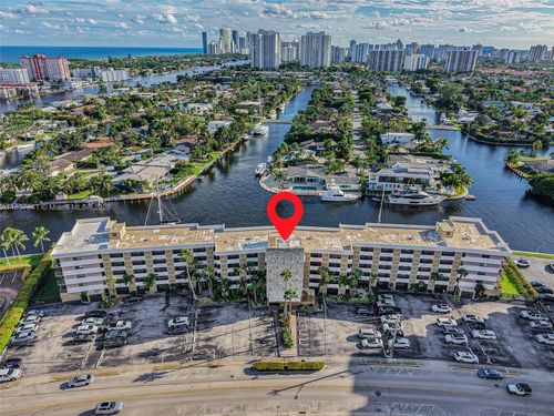 apt-403-301 Golden Isles Dr, Hallandale Beach, FL, 33009-5875 | Card Image