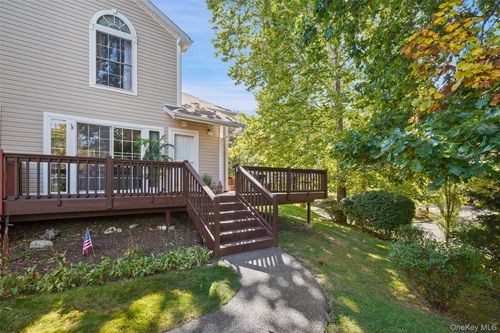 60-60 Pembrooke Court, Putnam Valley, NY, 10579 | Card Image