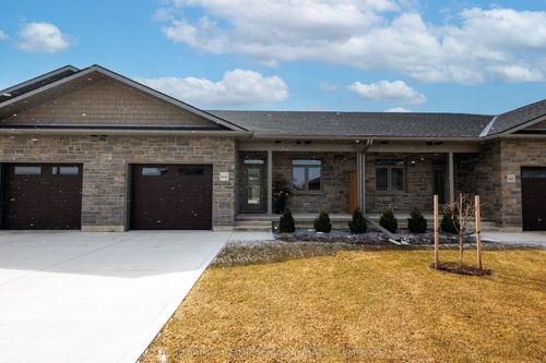 64 Cavalier Cres, Ripley, ON, N0G2R0 | Card Image