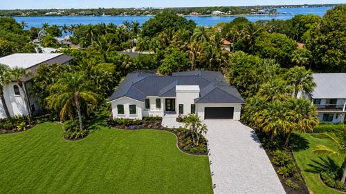 11 Middle Rd, Sewalls Point, FL, 34996-7012 | Card Image