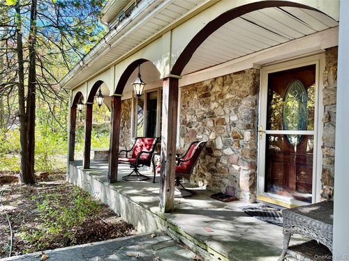 45 Cedar Cliff Rd, Monroe, NY, 10950-4700 | Card Image