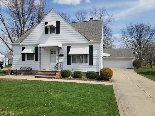 5093 Nan Linn Drive, Willoughby, OH, 44094 | Card Image