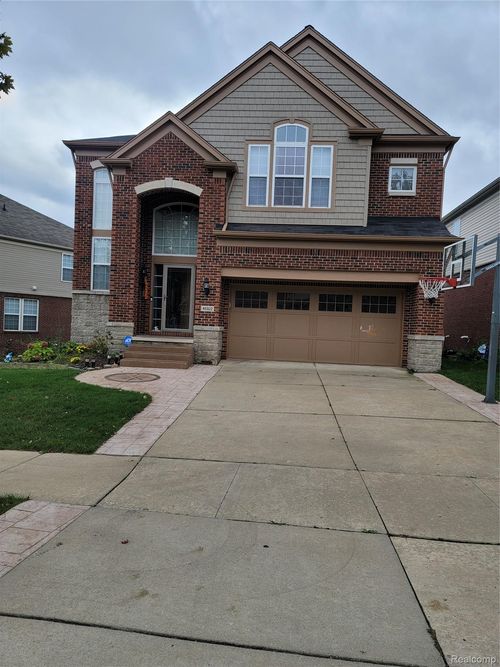 45322 Bartlett Dr, Novi, MI, 48377-2572 | Card Image